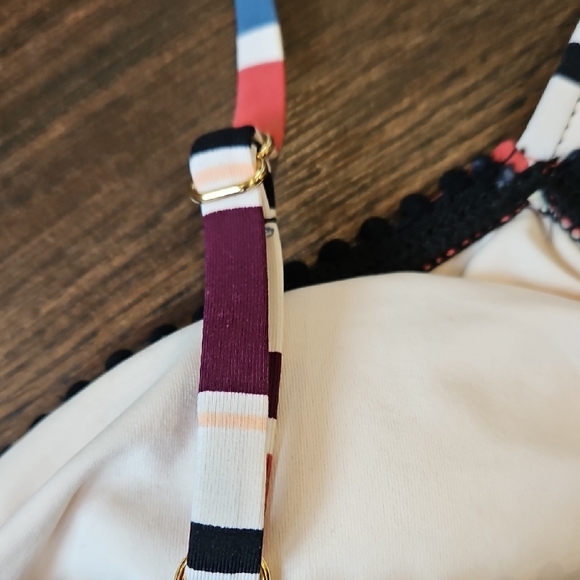 NWOT Striped Monokini  One-Piece Swimsuit - Picture 6 of 7